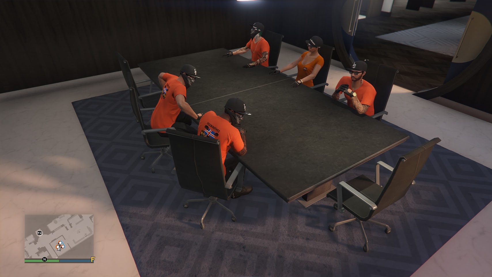 Icebrothes við fundaborð